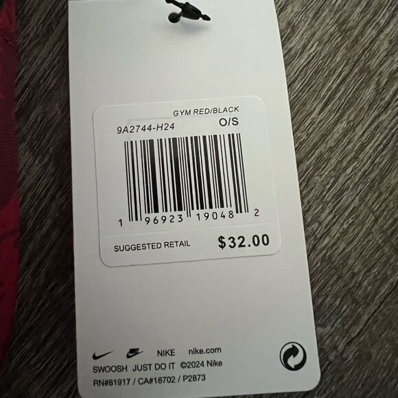 Nike Hard Shell Lunchbox - Picture 7 of 7